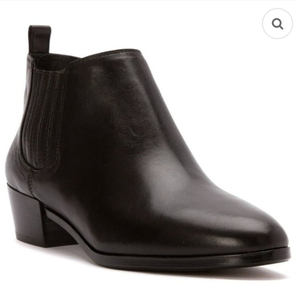 Michael Kors Black Leather Shaw Chelsea Flat Pull On Ankle Boots - 8M